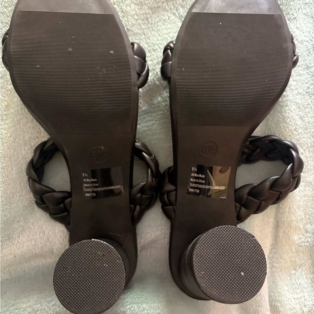 A new day black heels - Picture 3 of 3